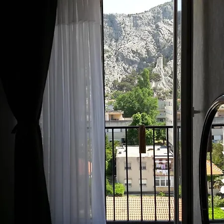Domenica * Omis